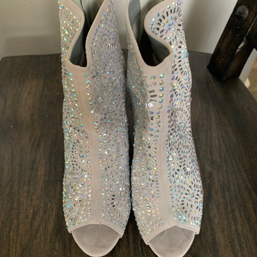 Sexy Silver Peek a Boo Toe Booties